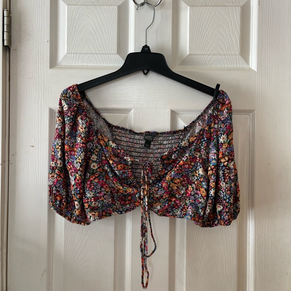 Wild Fable Floral Cropped Summer Top Size Large